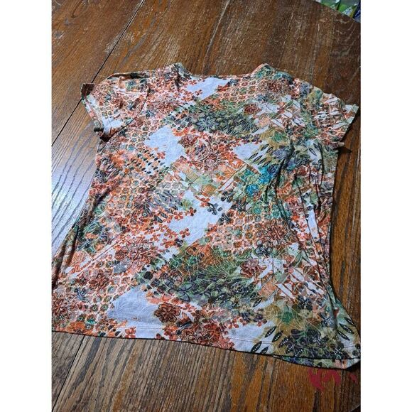 18/20W Cato Woman Short Sleeve Boho Floral Wood Bead Embellished Shirt Top - Picture 3 of 3